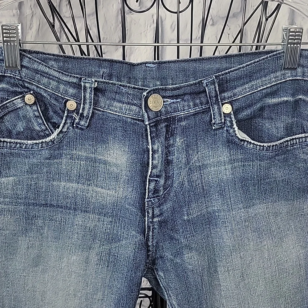 Rock‎ & Republic Blue Boot Cut Jeans for Effortless Style - Picture 2 of 9